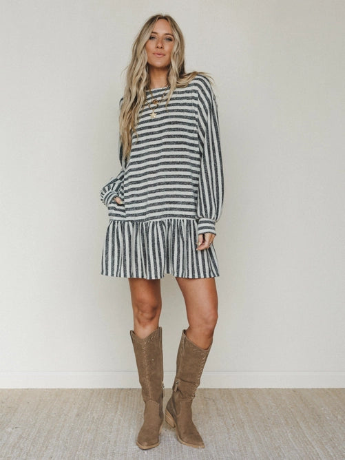 Endless Love Cuff Sleeve Dress - Natural Black