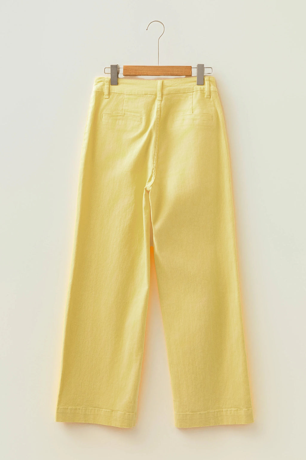 Solid Denim Scalloped Patch Pocket Jeans