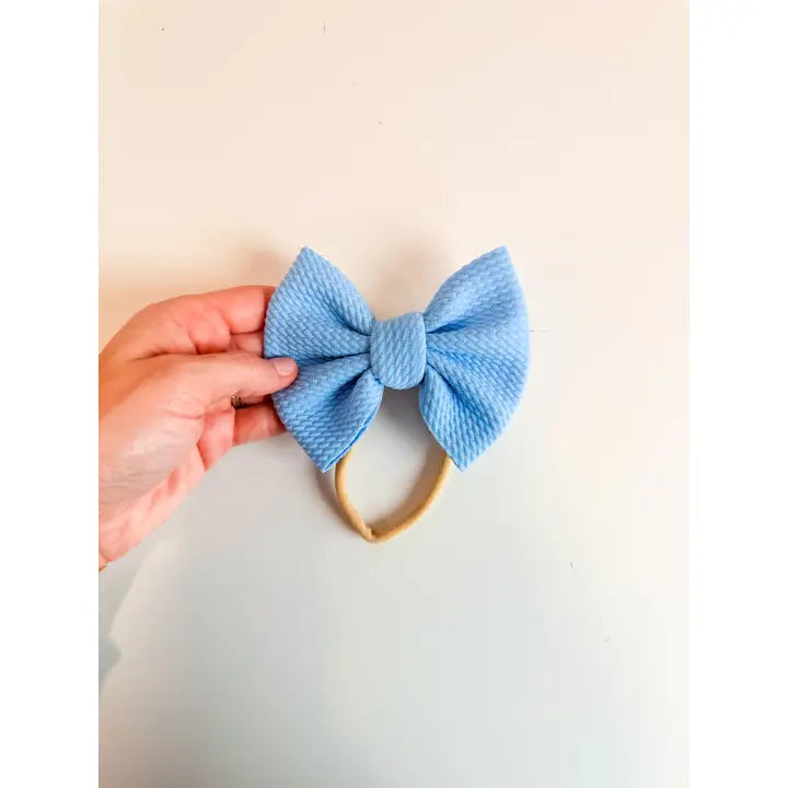 Bullet Bow + Nylon