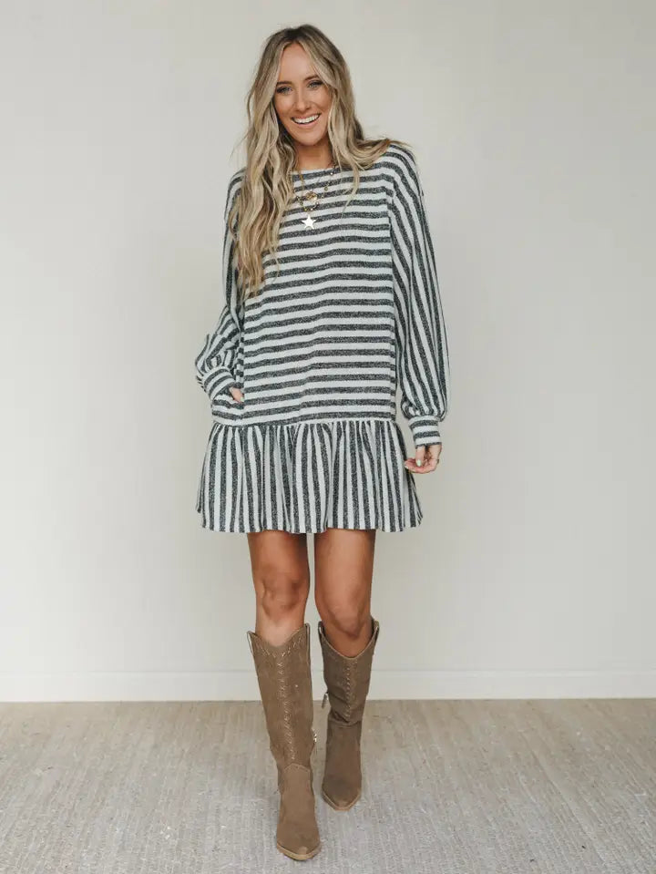 Endless Love Cuff Sleeve Dress - Natural Black