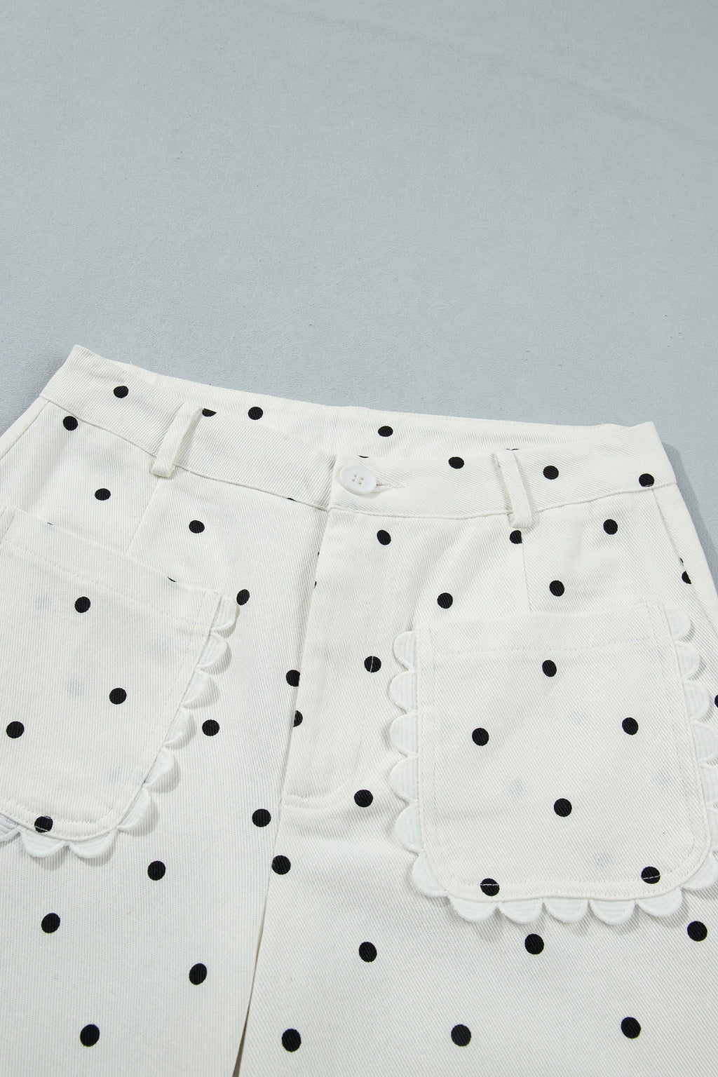 White Polka Dot Print Scalloped Patch Pocket Cotton Shift Pants