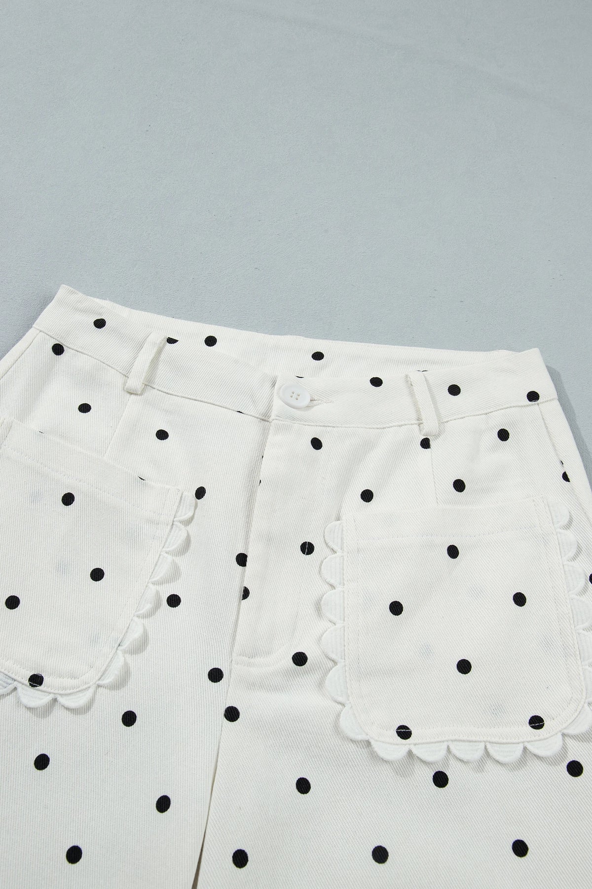 White Polka Dot Print Scalloped Patch Pocket Cotton Shift Pants