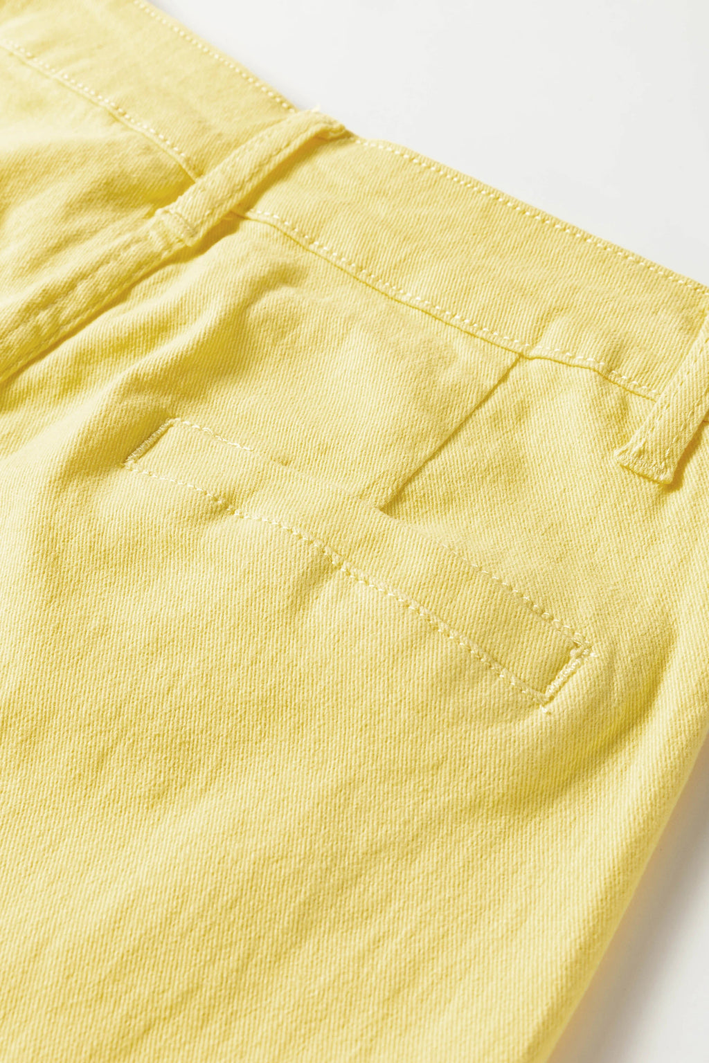 Solid Denim Scalloped Patch Pocket Jeans