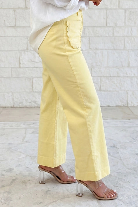 Solid Denim Scalloped Patch Pocket Jeans